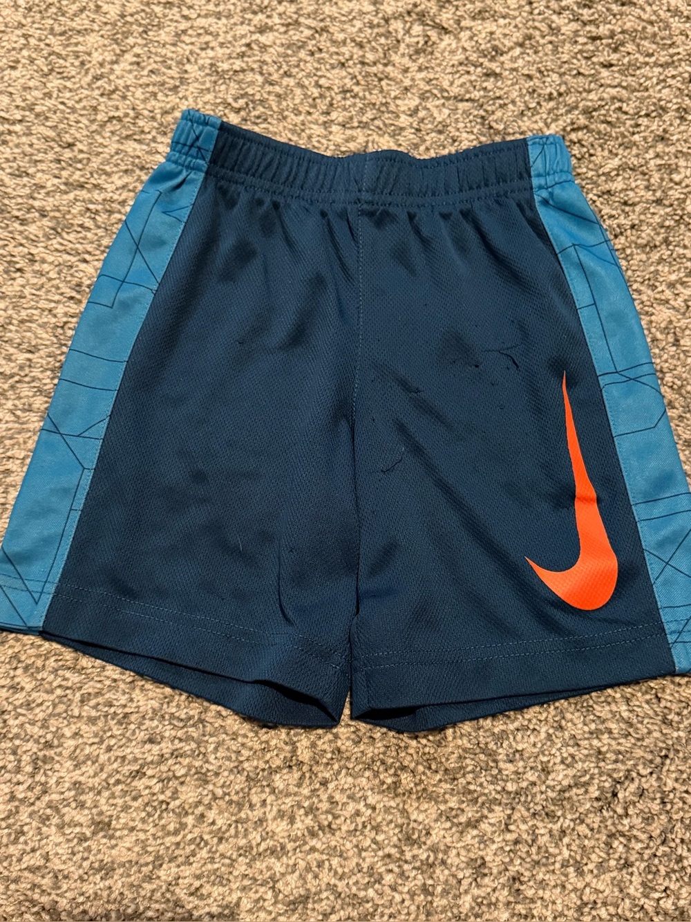 Nike Boys Dri-FIT Athletic Shorts Navy Blue Orange Swoosh Size 5 4-5Y